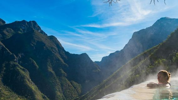Tolantongo Caves: Day Tour from Mexico City