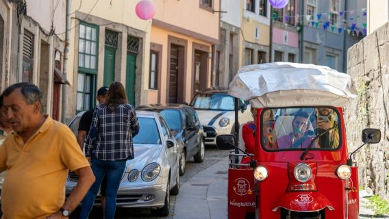 Porto: Guided Tuk Tuk City Tour + Visit to Port Wine Cellar with Tastings