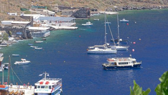 Santorini: Crucero por las islas volcánicas con visita a aguas termales