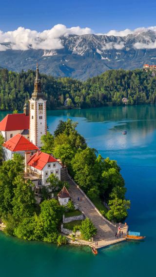 Half-Day Tour to Lake Bled and Bled Castle in Slovenia | Alpine Scenery
