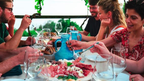 Trieste: 2.5-Hour Prosecco Origins Tour and Tastings