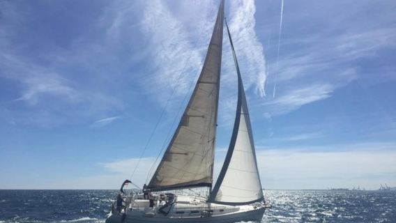 Vermouth on Catamaran: A Gastronomic Experience in Barcelona