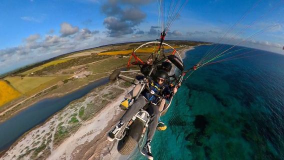 Oristano: Vuelo en parapente motorizado en Cabras