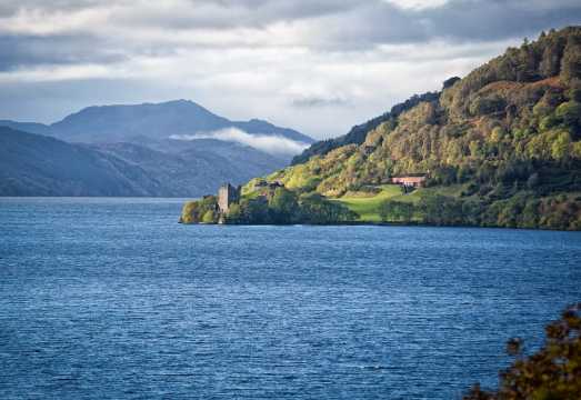 From Inverness: Loch Ness Cruise and Urquhart Castle