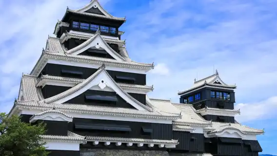 1-day tour to Kumamoto Castle, Aso Volcano, and Kusasenri in Kyushu, Japan