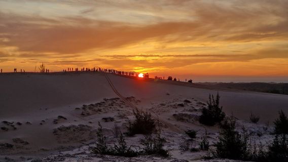 Откройте для себя самый потрясающий закат на песчаных дюнах Муйне из Хошимина