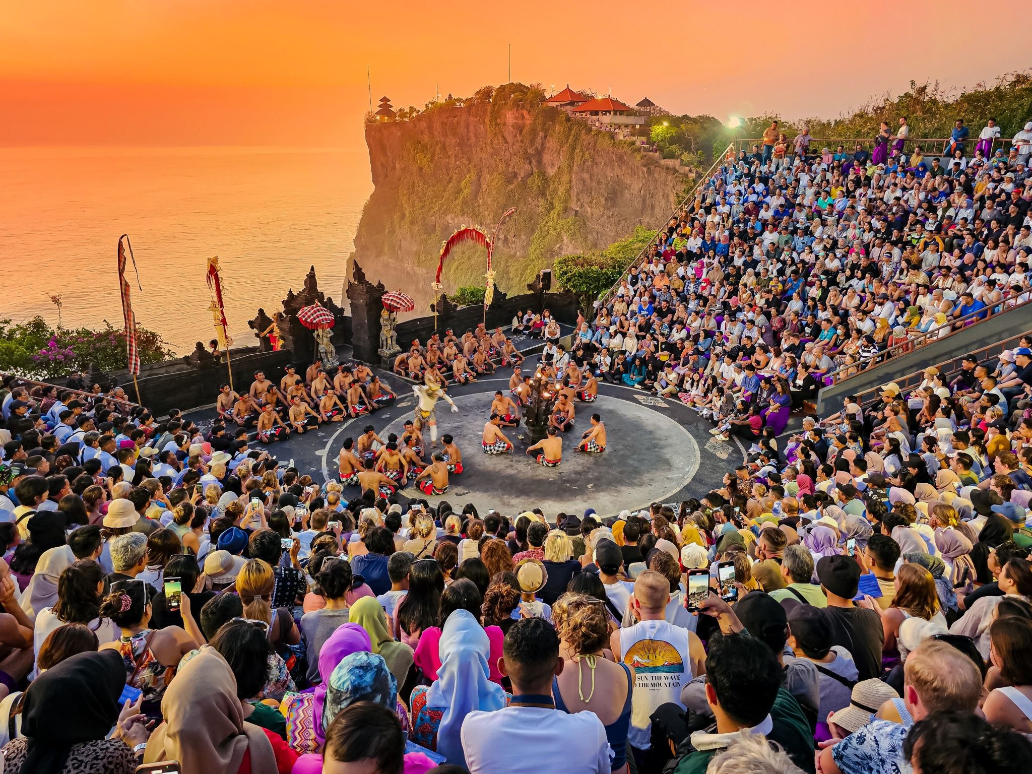 Tour privato diurno al Tempio di Uluwatu con spettacolo del Kecak e tramonto