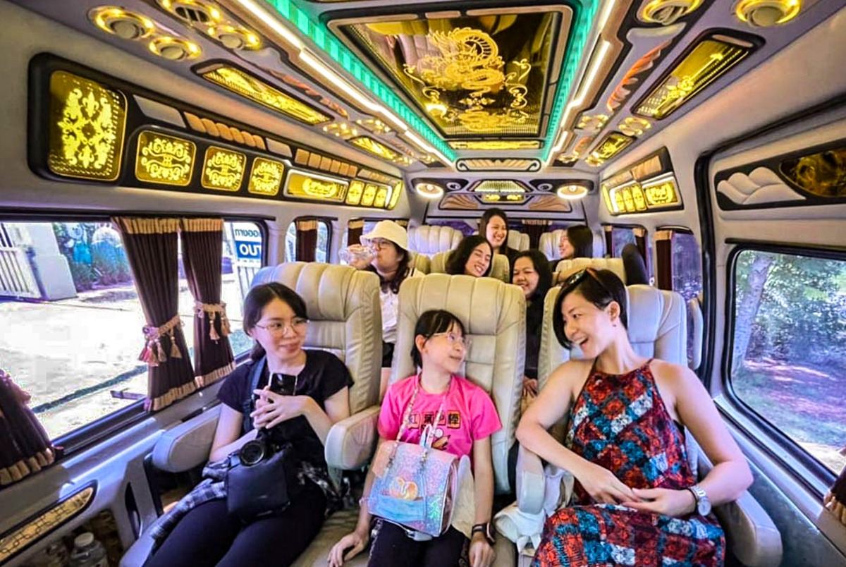 10-hour Bangkok private charter 1-day tour | Optional Chinese-speaking or English-speaking driver for Bangkok private charter | Flexible travel in urban/suburban areas
