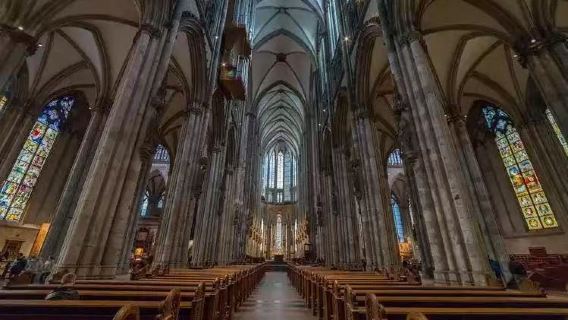 德國科隆大教堂+科隆巧克力博物館+路德維希博物館一日遊。