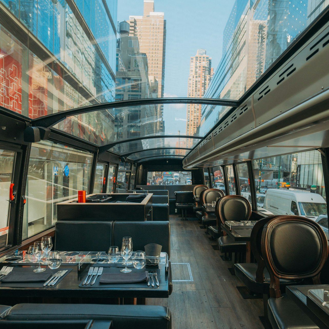Bustronome New York: City Bus Tour + Dinner