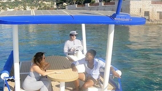 Nice: 2-Hr Romantic Cruise on a Solar Electric Boat