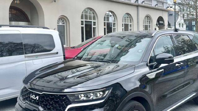 Reykjavik : Transfert privé aller simple depuis l'aéroport international de Keflavik