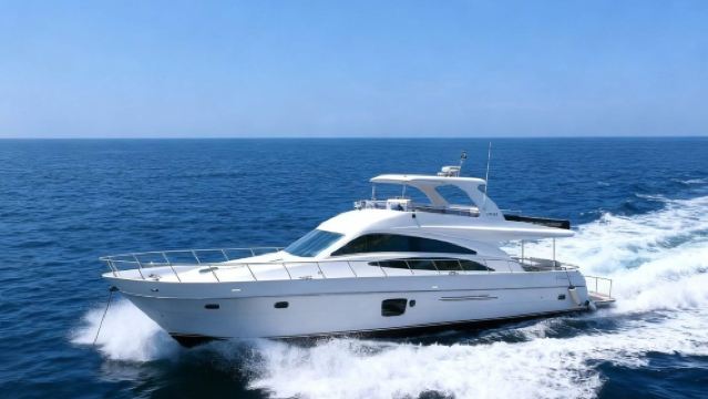 【香港遊艇租賃】香港70呎西式豪華遊艇包船夜遊維港出海海釣