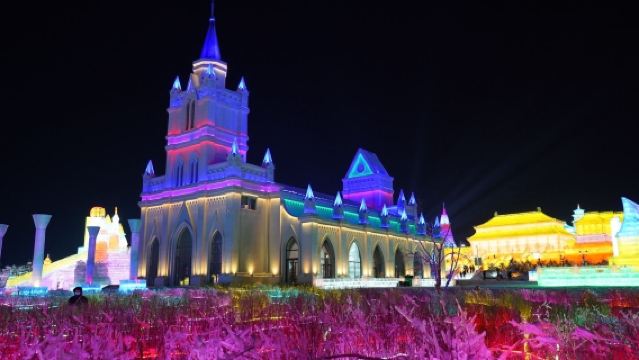 Gunung Ski Jingyuetan + Century City Changchun Film + Bandar Pelancongan Tiandingshan/Lawatan Sehari