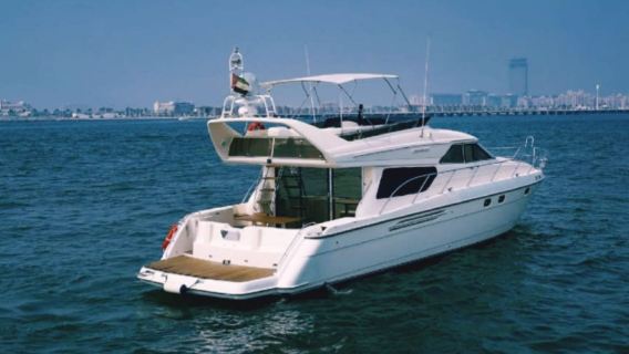 【杜拜遊艇出海】杜拜港60英尺王子牌豪華遊艇包船出海