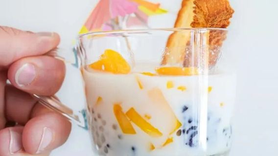 Lijiang Naxi Food Exploration Tour (English-speaking Guided Tour): Stroll through the ancient market, prepare local delicacies yourself, and enjoy the ambiance of a traditional courtyard.