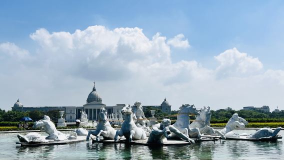 Tainan Chimei Museum + Sicao Green Tunnel + Anping Old Fort Private Charter 1-Day Tour