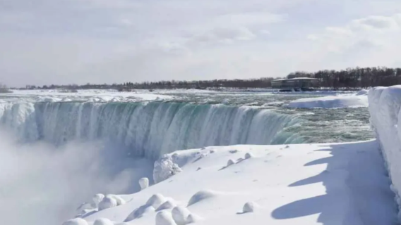 [Edición limitada de invierno] Salida desde el centro de Toronto: Excursión a las Cataratas del Niágara en invierno