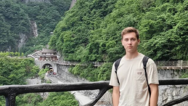 บริการรถรับส่งส่วนตัวจากโรงแรมจางเจียเจี้ยอู่หลิงหยวนสู่ภูเขาเทียนเหมิน