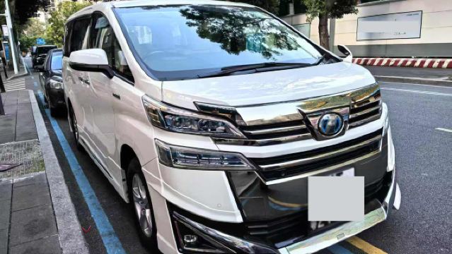 Noleggio con conducente esclusivo per navetta diretta transfrontaliera con targa doppia Guangdong-Hong Kong a Shenzhen/Hong Kong/Macau, attraversamento rapido della frontiera. Autista di lingua cinese, trasferimenti aeroportuali e da/per hotel 24 ore su 24. Valico di Huanggang/Baia di Shenzhen.