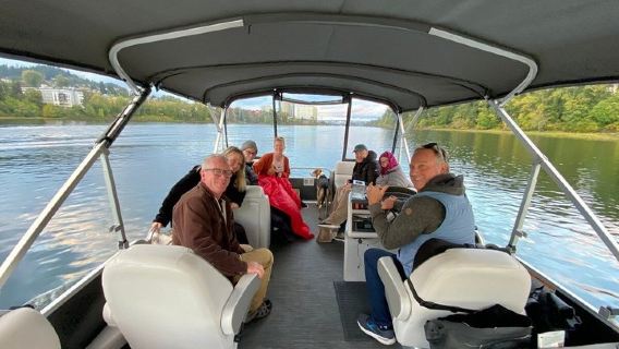 Scenic 2-Hour River Cruise to the Willamette Falls All Inclusive