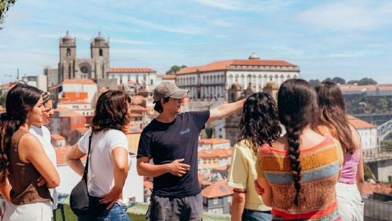 Porto: Tour a piedi dei migliori luoghi in piccolo gruppo con guida locale