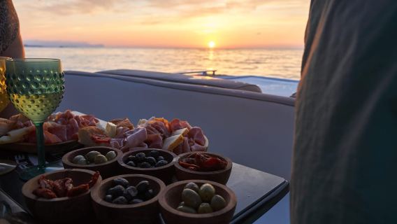 Palermo: HALF-DAY TOUR ON BOAT