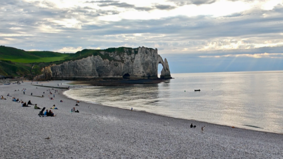 Perancis Paris | Pantai Normandy-Falaise d'Aval lawatan sehari sewaan peribadi