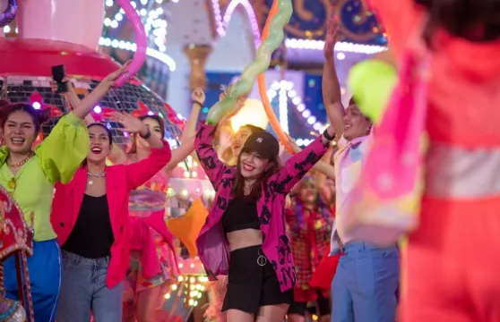 布吉島夢幻嘉年華樂園|自助晚餐|花車巡遊歌舞表演|可選酒店接送服務