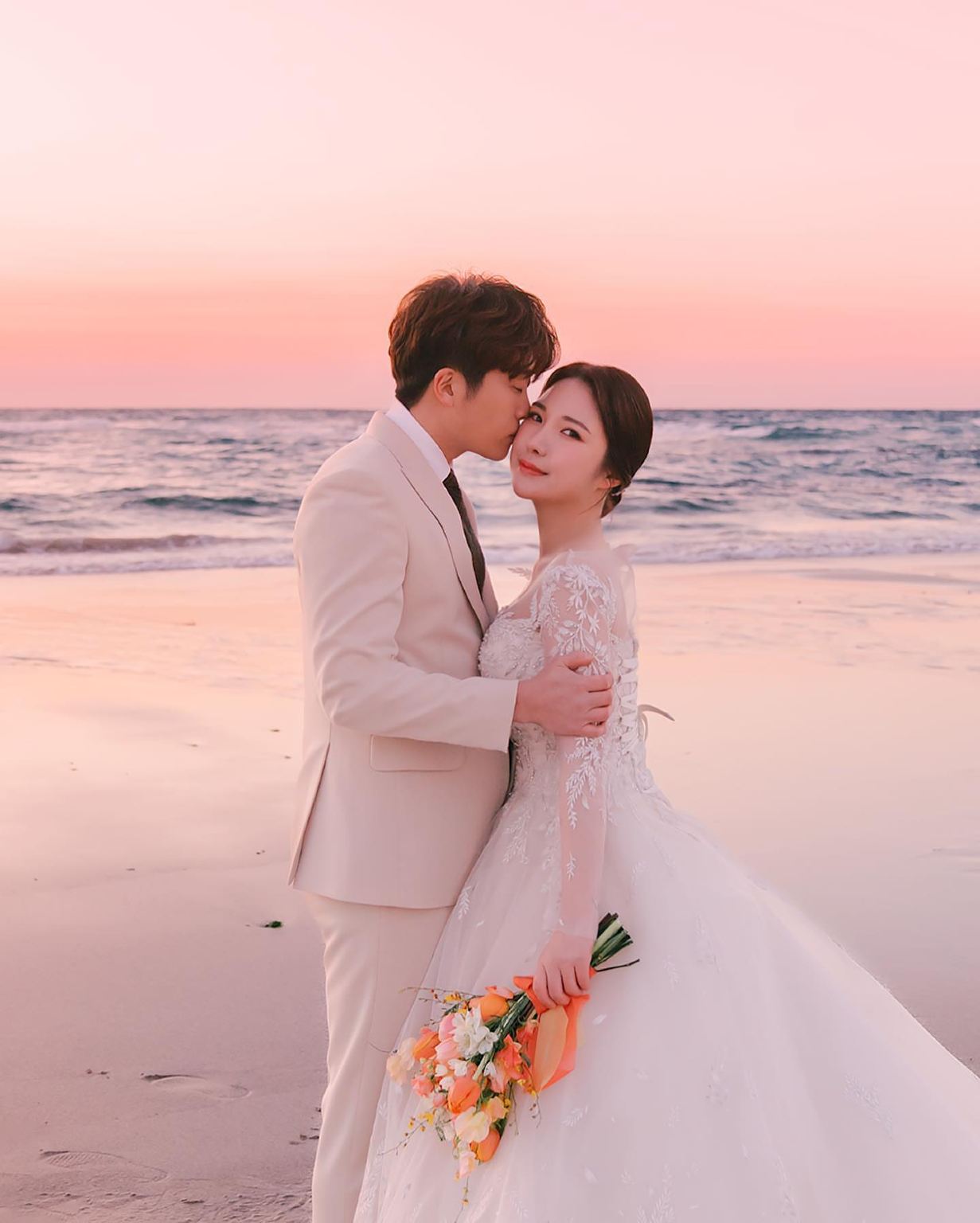 黔南プイ族ミャオ族自治州Tripメモリー【ウェディングフォト・ショートムービー・空撮/結婚式撮影/メイク・衣装/貸切チャーター・ガイドのカスタマイズ】