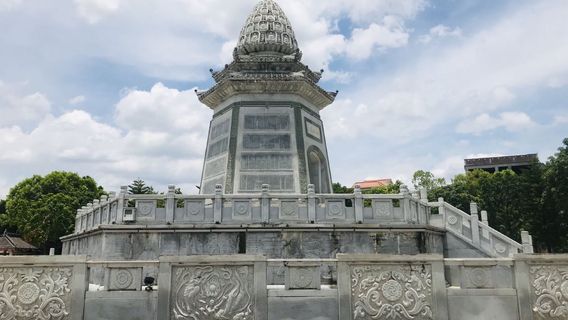 雲浮日遊