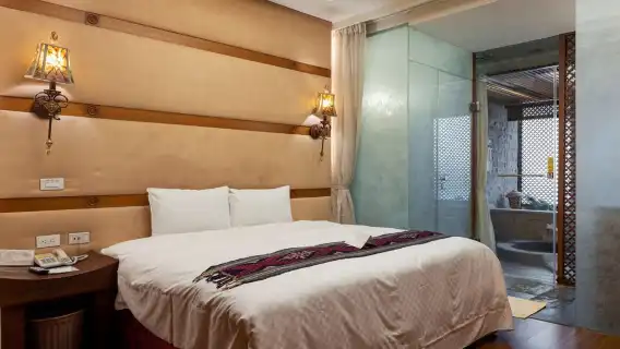 台中惠來谷關溫泉會館2人聆泉湯屋泡湯(假日2人＋NT$400)