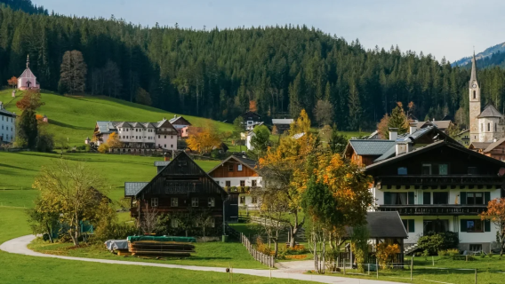 穿越湖光山色：打卡哈爾施塔特、高薩湖【中文司機歐洲全線定制】