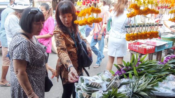 Espectáculo del Mercado del Tren y Mercado Flotante con Brunch Gratis