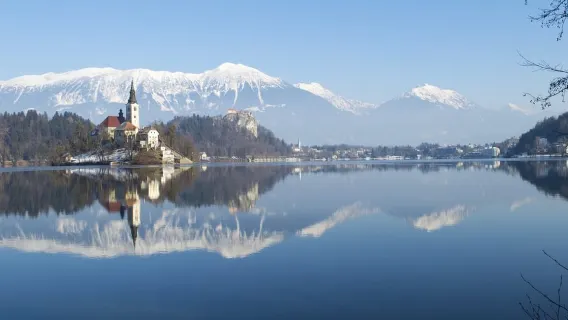 자그레브 출발: 포스토이나 동굴, 블레드 호수, 류블랴나 당일 여행