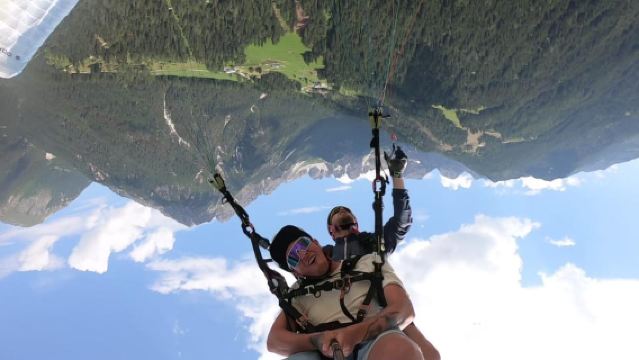 Neustift im Stubaital: vuelo en parapente biplaza