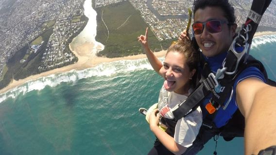 Sunshine Coast: Nhảy dù đôi kết hợp hạ cánh trên bãi biển