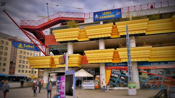 The Lehel Square Market Tour