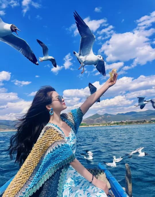 瀘沽湖純玩一日遊+360°環湖+豬槽船+走婚橋+8-15人團