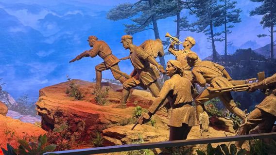 Xing Ka Shuo perkhidmatan panduan peribadi 1.5 jam oleh pakar sejarah dan sastera di Muzium Revolusi Jinggangshan