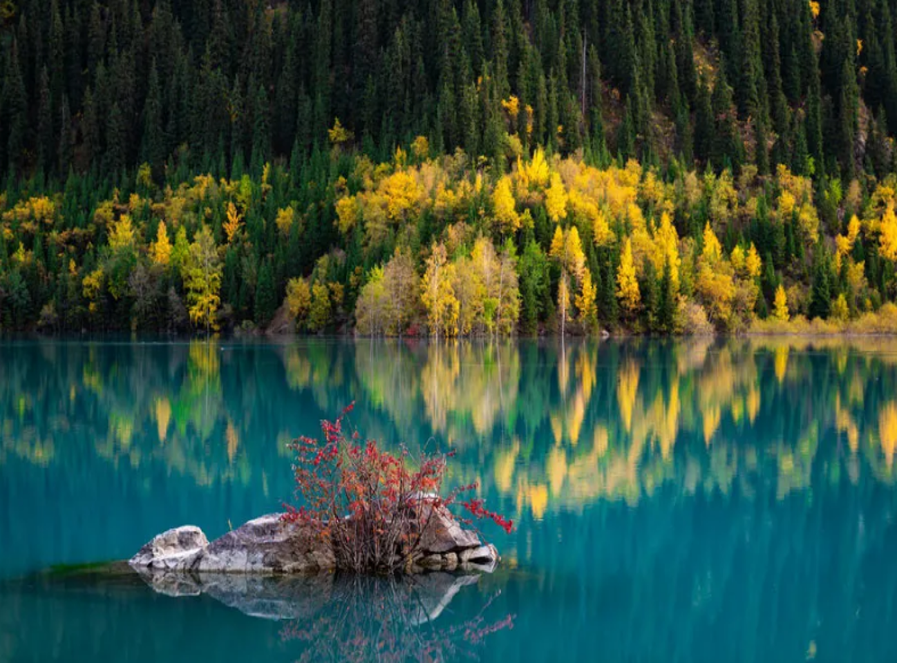 Kazajistán Almatý│Excursión de un día a la aldea de los hunos y el Lago Issyk-Kul