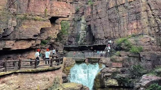 Lawatan sehari ke Gunung Yuntai dari Changzhi