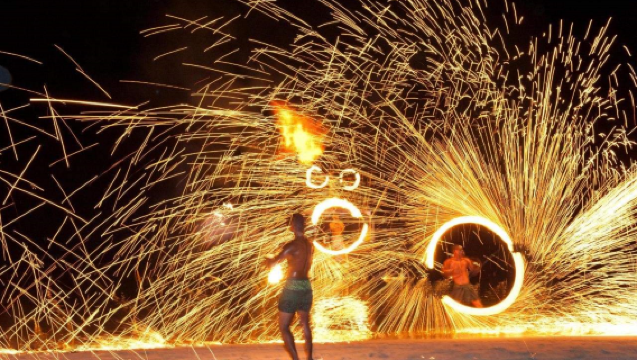 Fiji Robinson Crusoe Island Sunset Cruise with Dinner & Show