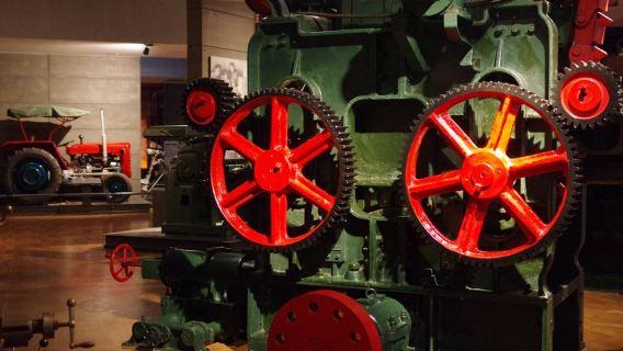 Pakej persendirian 6-8 orang di Muzium Industri Liuzhou Guangxi [90 minit penerangan berpandu sejarah industri Guangxi]