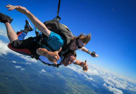 Skydiving Experience in Byron Bay [Optional Brisbane/Gold Coast Transfer]