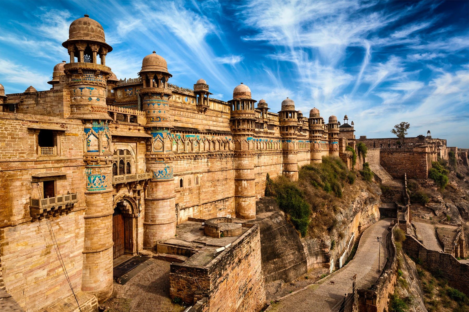 A Trip of Khajuraho, Orchha, Gwalior, Jhansi from Delhi in 5 Days, including Guide Service