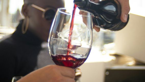 Barcelona: 2-Hr Premium Small-Group Sailing with Wine Tasting