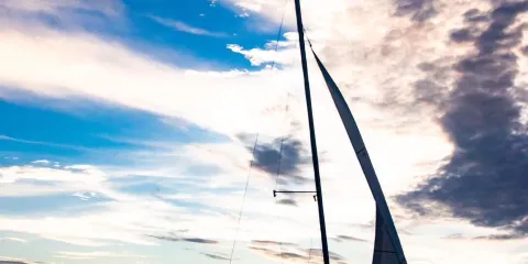 澎湖帆船|澎湖鯨魚洞帆船半日體驗-自駕&夕陽場SUP