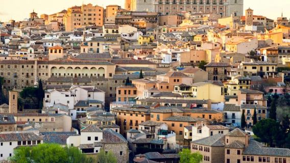 마드리드 왕복: 톨레도+세고비아 투어 (선택 가능한 입장권 및 점심)