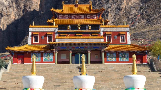 銀川至阿拉善盟賀蘭山南寺廣宗寺+定遠營一日遊